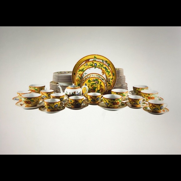 HERMÈS 60 pieces yellow & multicolored DINNERWARE. - Picture 2 of 8